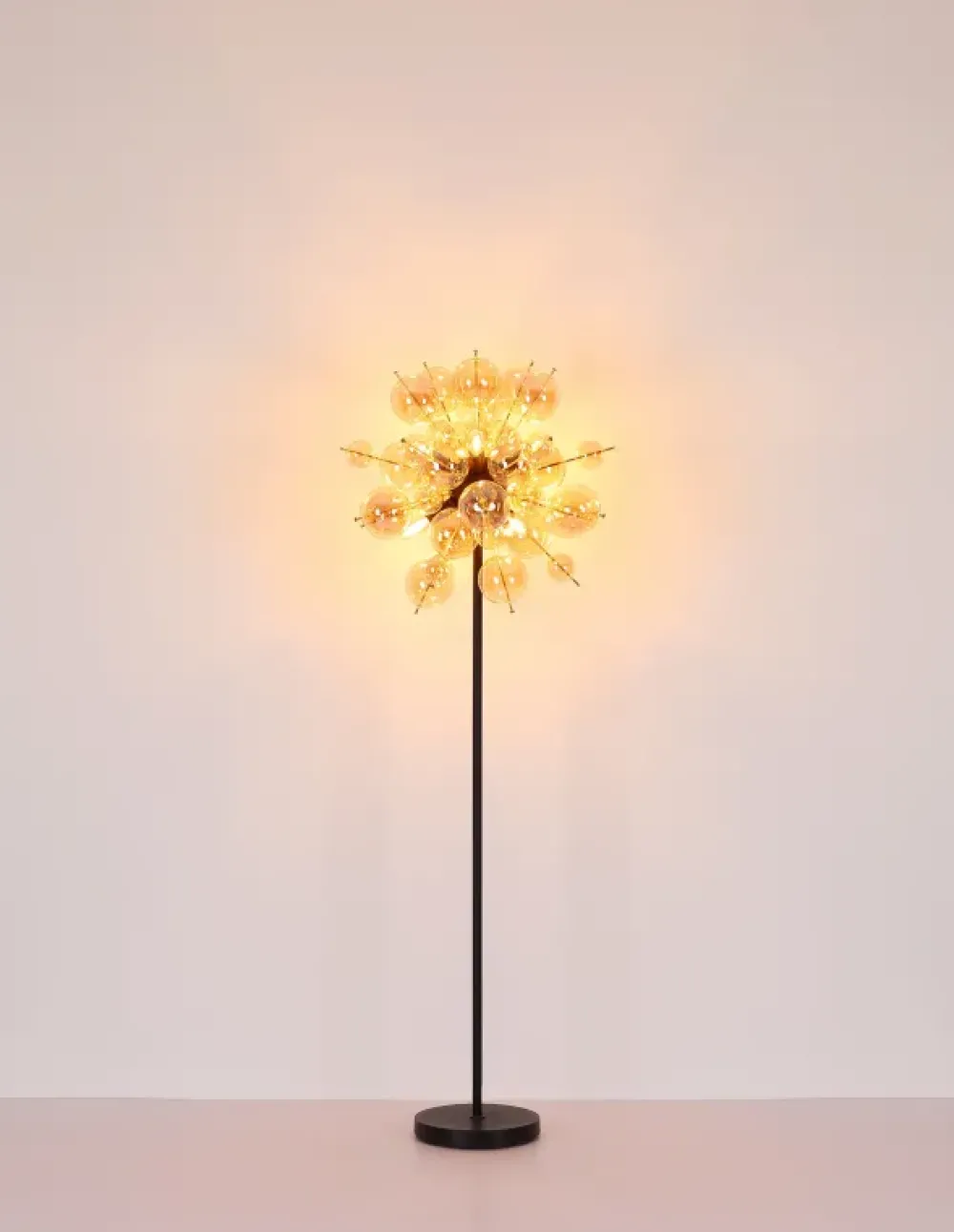 Outlet Globo Lighting Udo golvlampa
