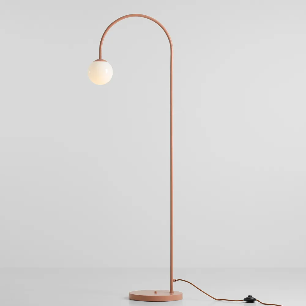 Discount Artera Una golvlampa
