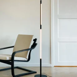 Dyberg Larsen Vagner golvlampa Svart