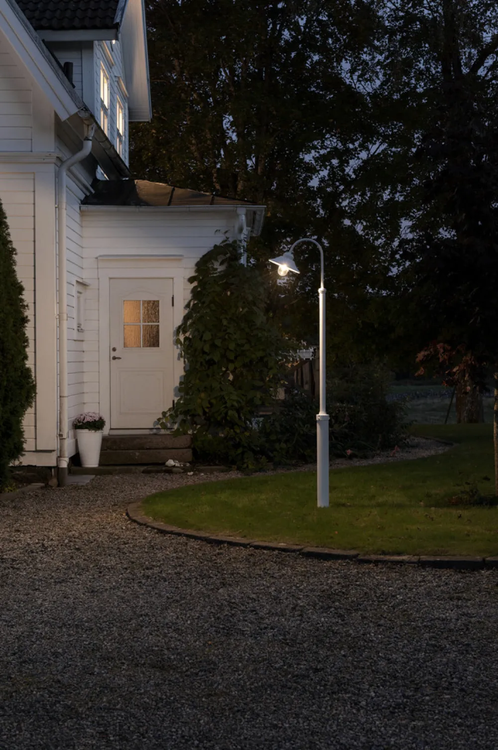 Online Konstsmide Vega 240cm stolpe