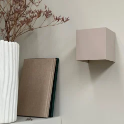 Online Dyberg Larsen Venus 10cm vägglampa
