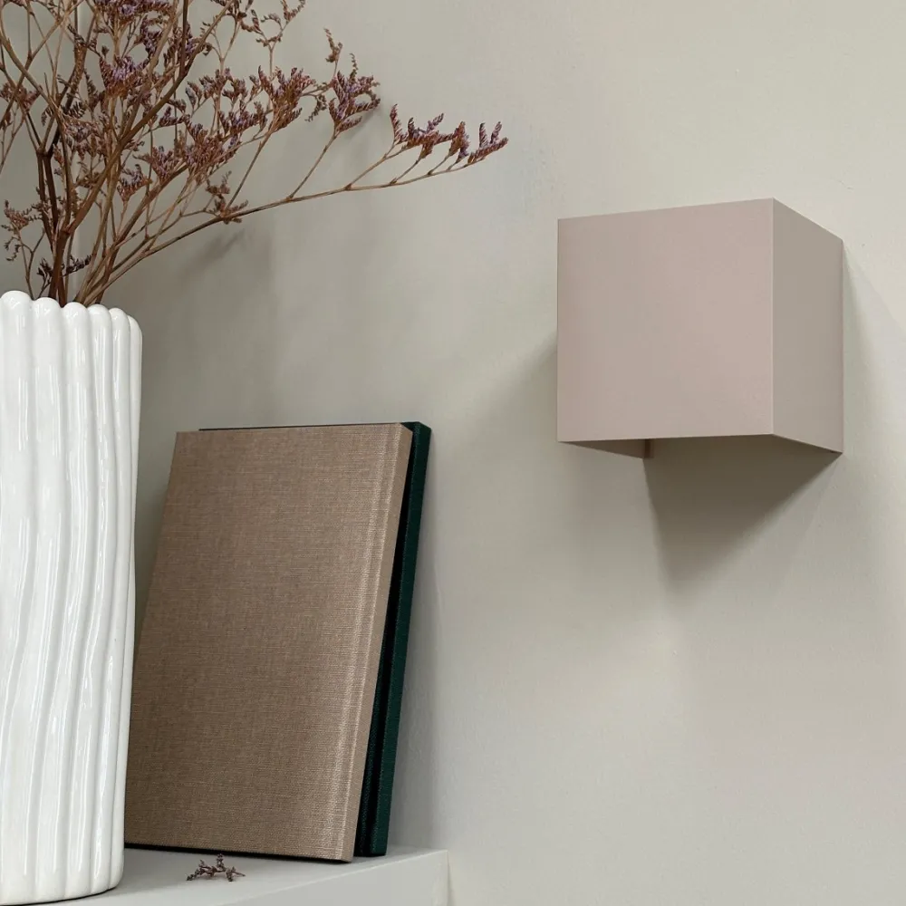 Online Dyberg Larsen Venus 10cm vägglampa