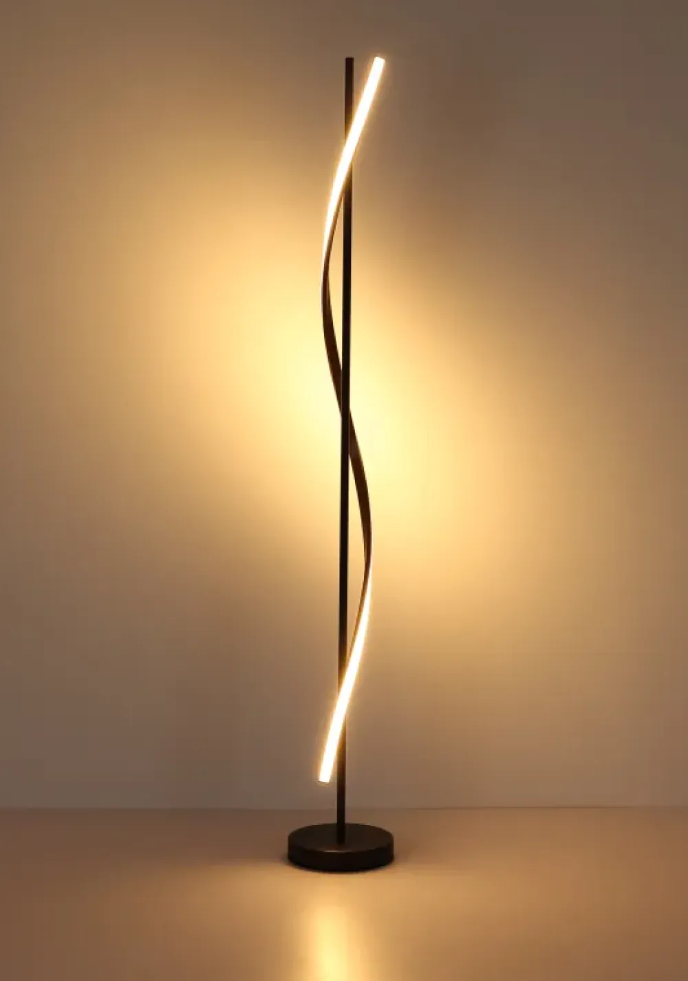 Globo Lighting Watkins golvlampa Svart