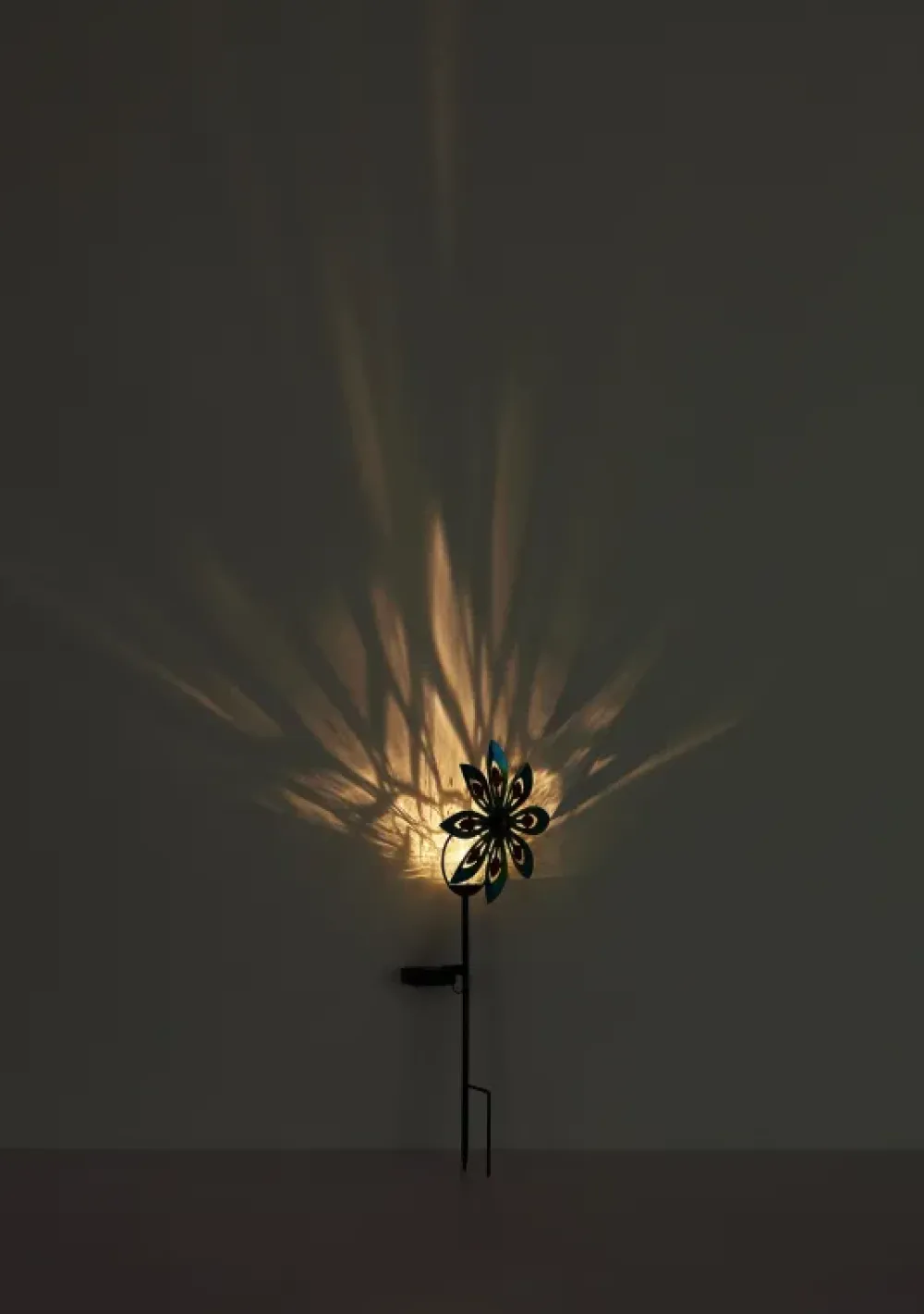 Outlet Globo Lighting Wind solcellslampa Silver